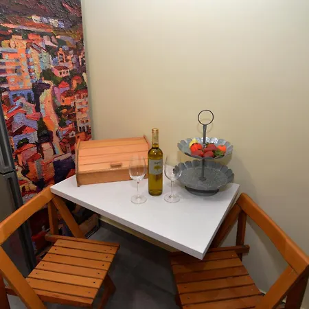 Iron Seaview Apartment