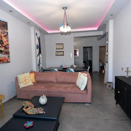 Iron Seaview Apartment *